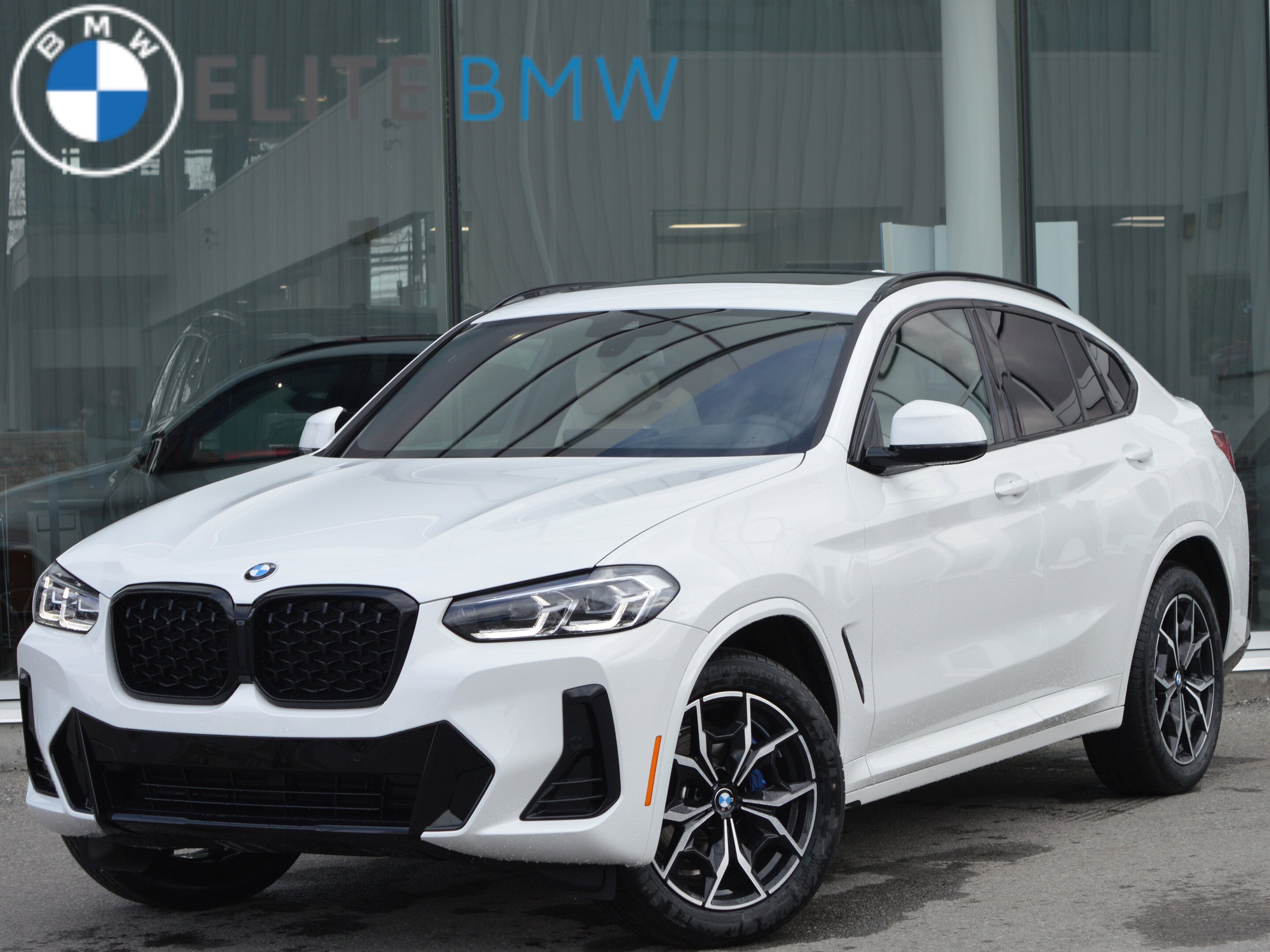 2025 BMW X4 xDrive30i
