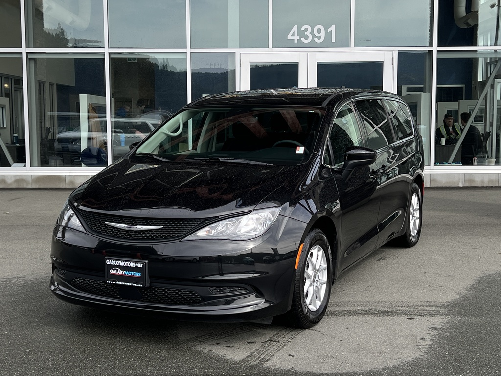 2023 Chrysler Grand Caravan SXT - 3rd Row Seats & Heated Front Seats