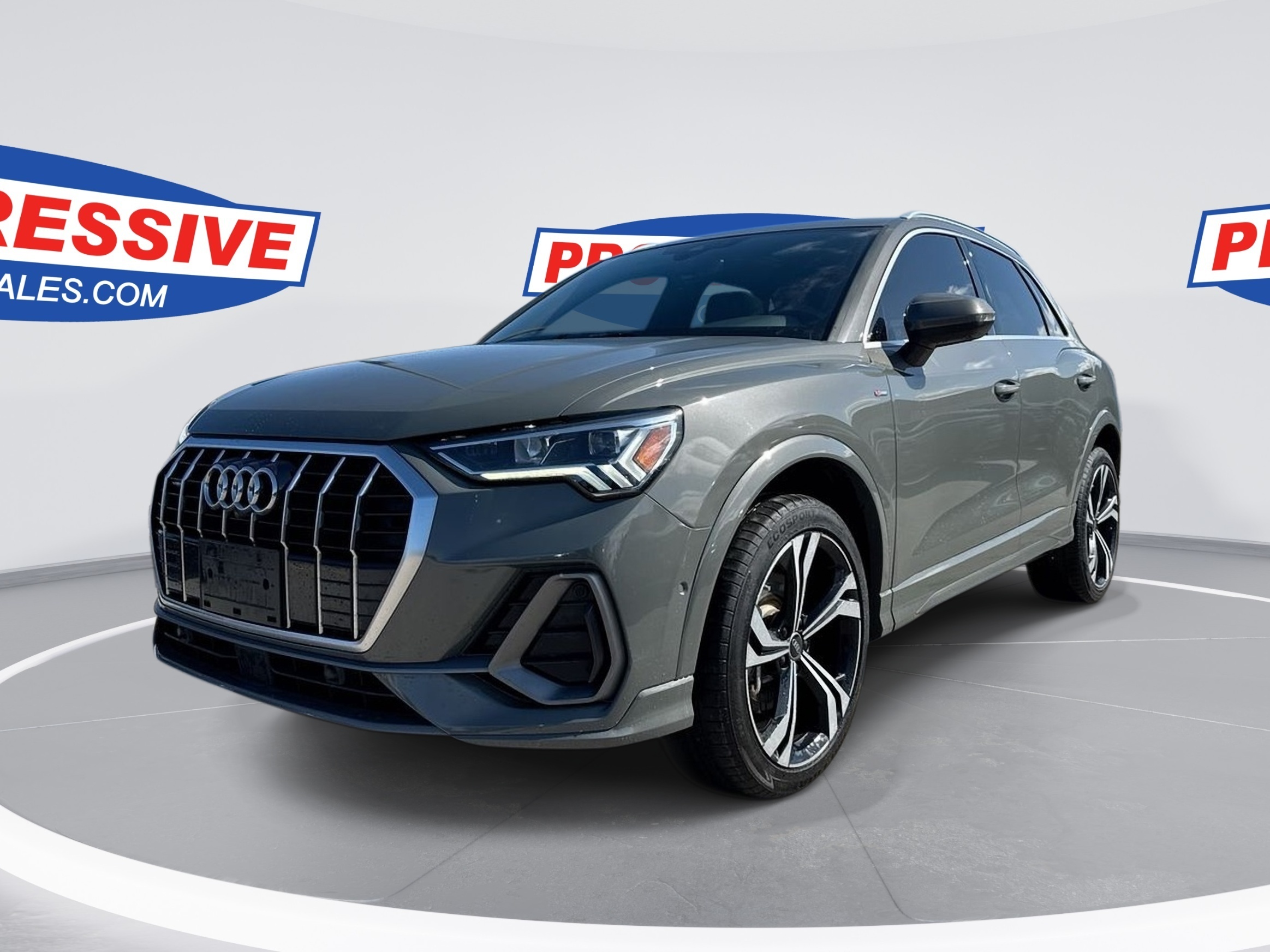 2021 Audi Q3 45 Technik
