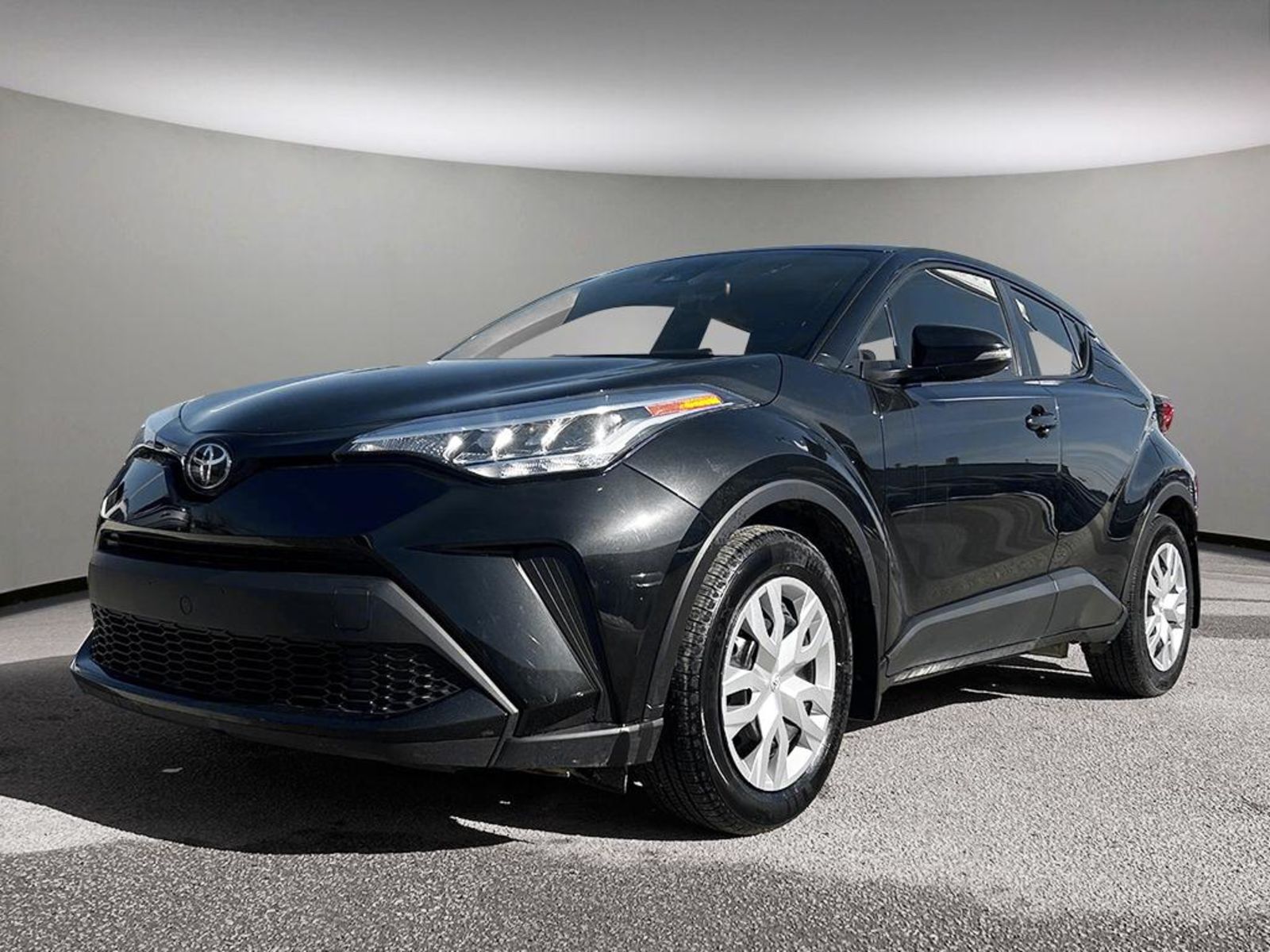 2022 Toyota C-HR LE | Clean Carfax | Apple Carplay & Android Auto |