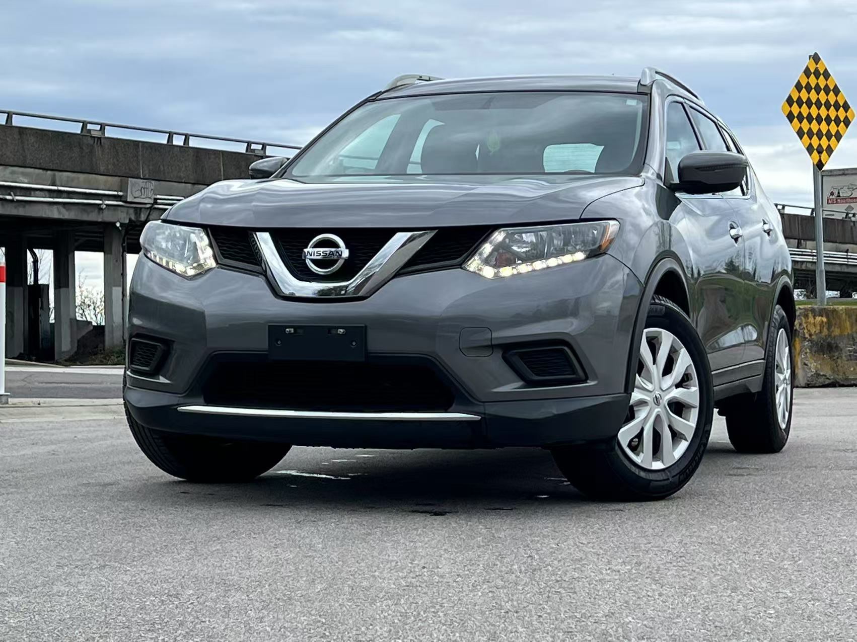 2016 Nissan Rogue S AUTO/ CLEAN TITLE/ BC LOCAL/ SERVICE RECORD