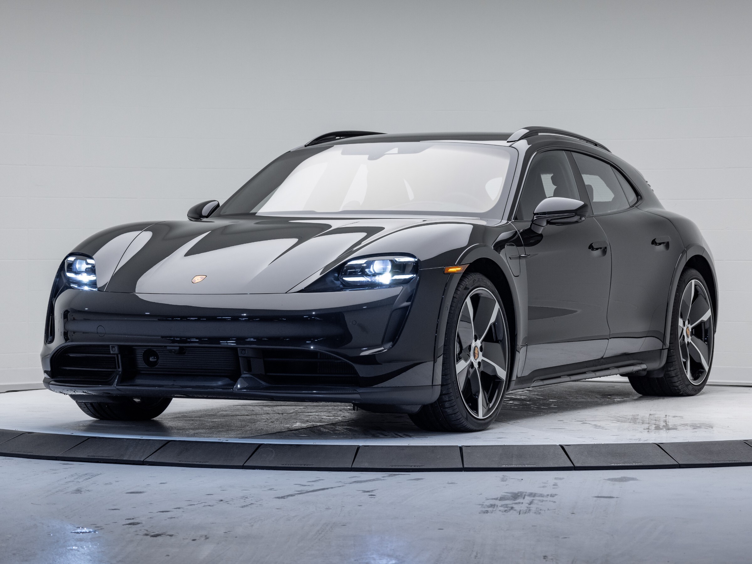 2024 Porsche Taycan Turbo S Cross Turismo, PCCB, Premium & Tech Packag