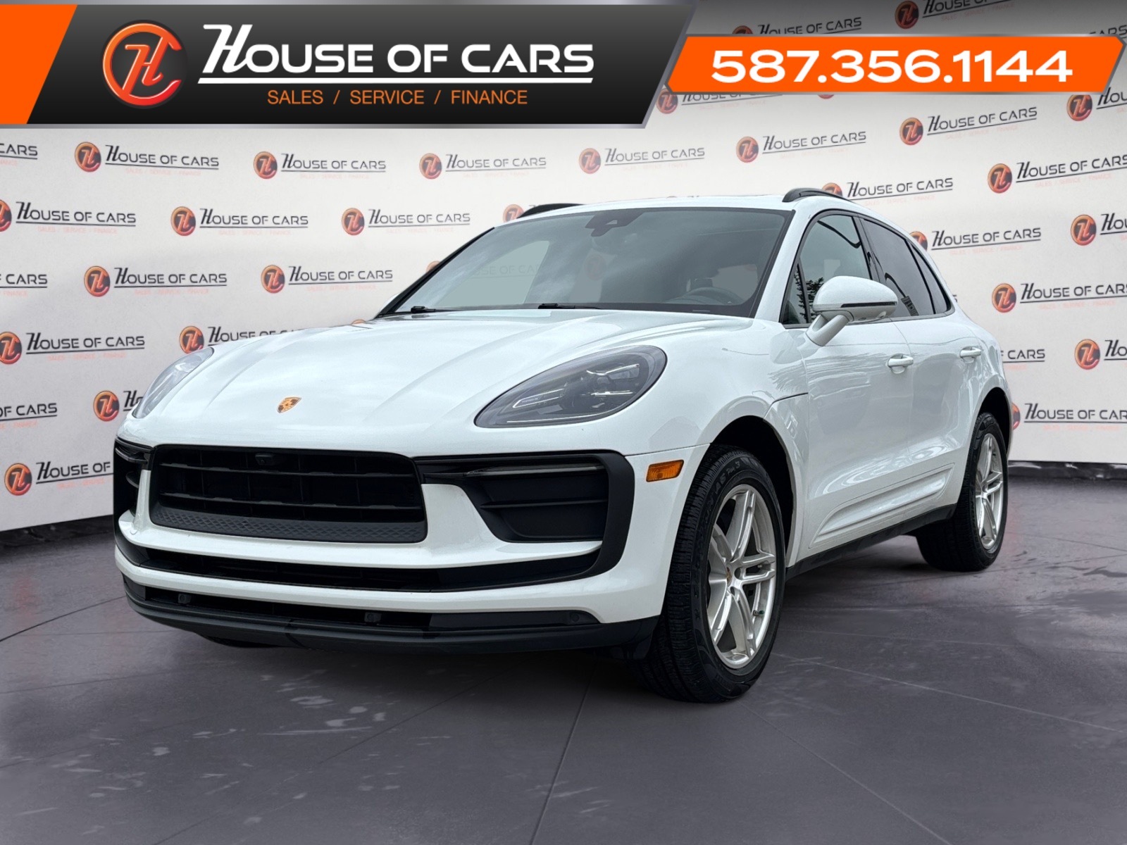 2022 Porsche Macan ONE OWNER / NO ACCIDENTS / TWO TONE INTERIOR