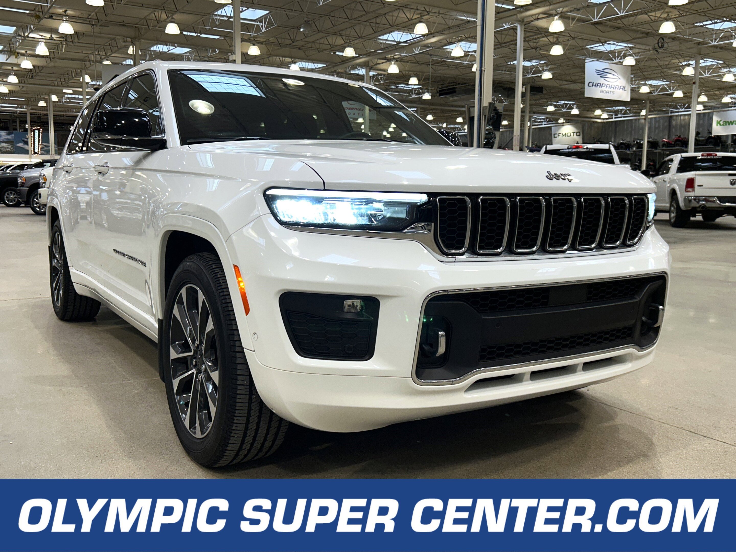 2022 Jeep Grand Cherokee L Overland 4X4 | 5.7L | LEATHER | SUNROOF |