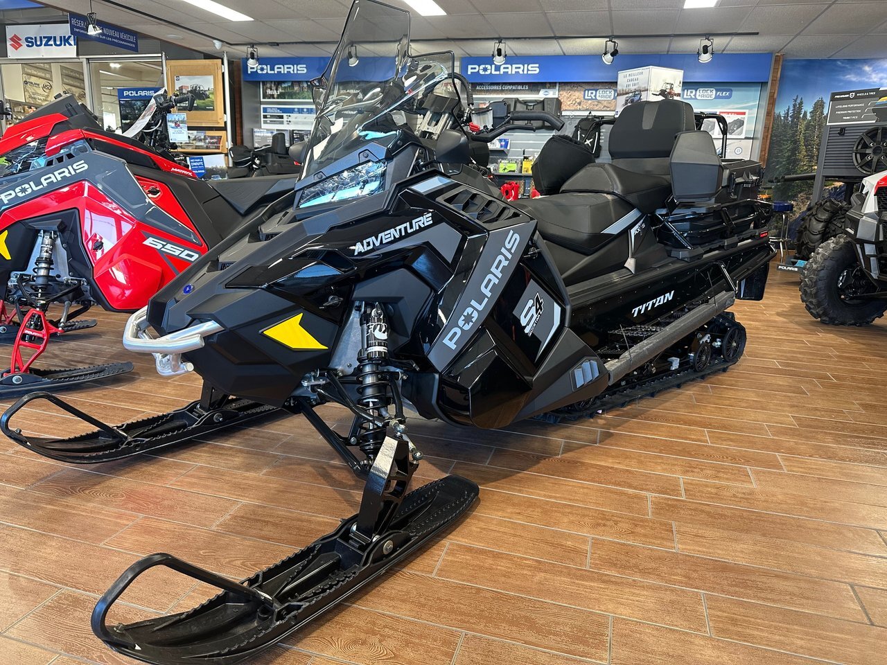 2025 Polaris ProStar S4 TITAN Adventure 155 2 ans de garantie ou 1000$ de rabais