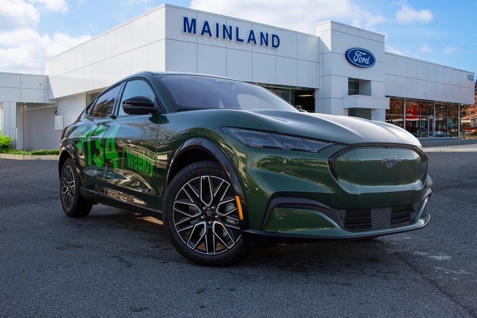 2024 Ford Mustang Mach-E Premium 300A | STD RANGE, GLASS ROOF, INT. PROTECT