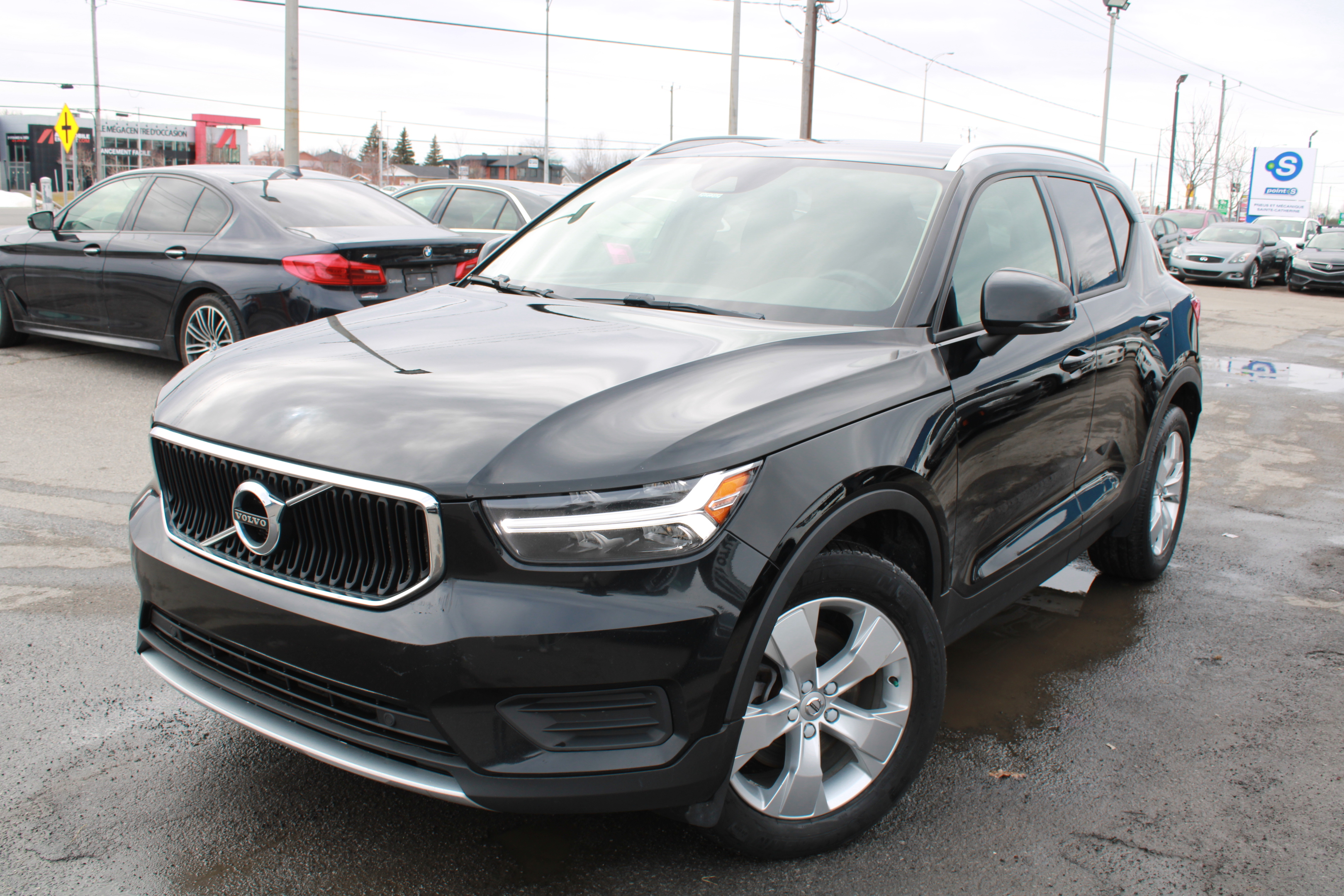 2019 Volvo XC40 T5 AWD Momentum, MAGS, CUIR, BLUETOOTH, A/C