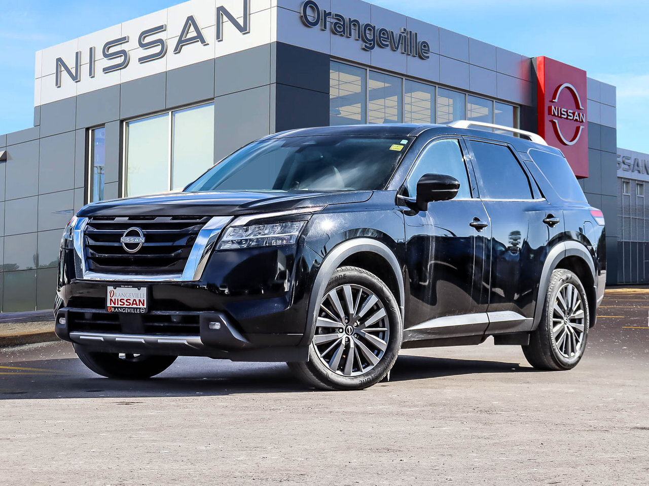 2022 Nissan Pathfinder SL