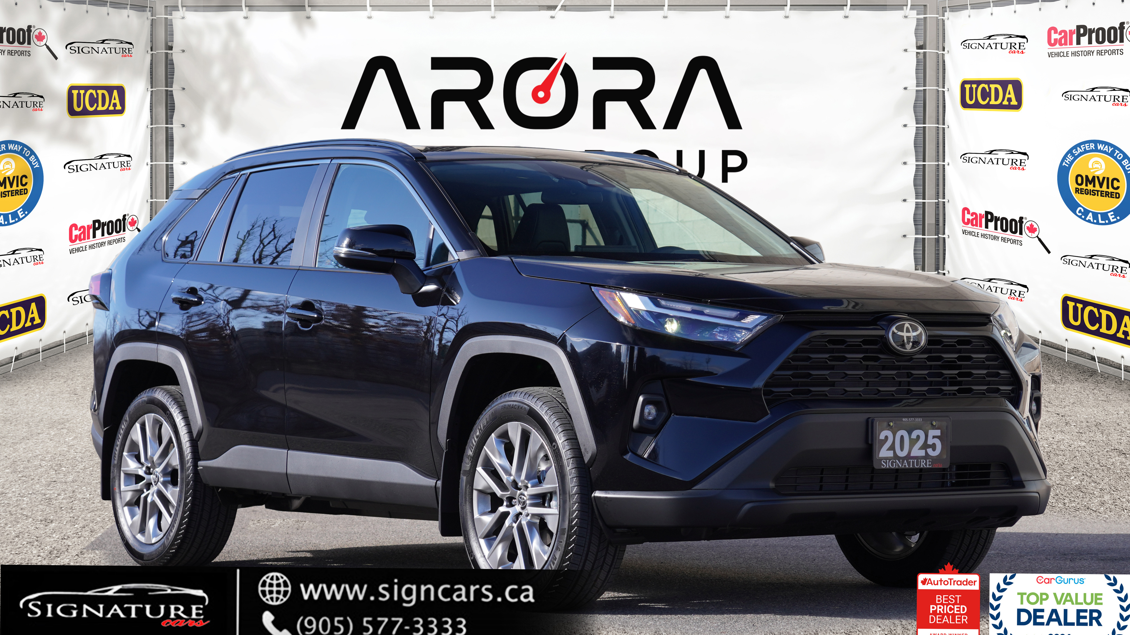 2025 Toyota RAV4 XLE PREMIUM AWD / CLEAN CARFAX /SUNROOF / CARPLAY 