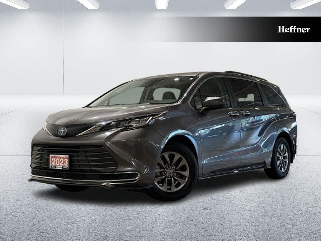 2023 Toyota Sienna XLE 8-Passenger | BACKUP CAMERA | HEATED SEATS/WHE