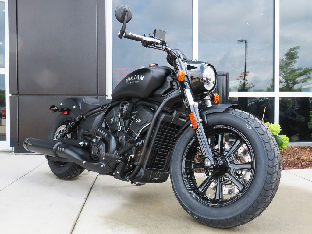 2025 Indian Motorcycles Scout® Bobber Limited +Tech Black Smoke 