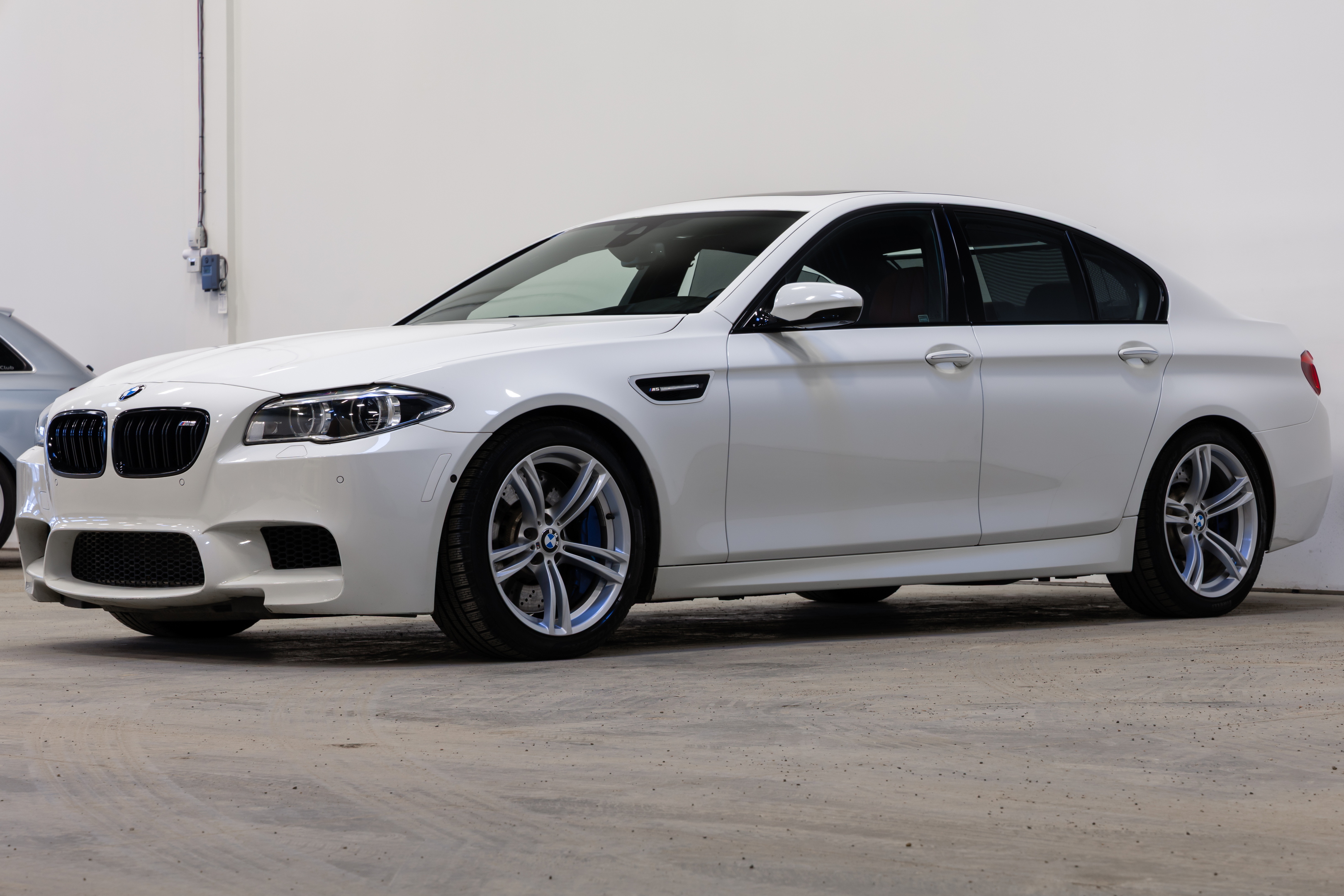 2016 BMW M5 BC CAR B&O SOUND DOWNPIPES AKRAPOVIC EXHAUST
