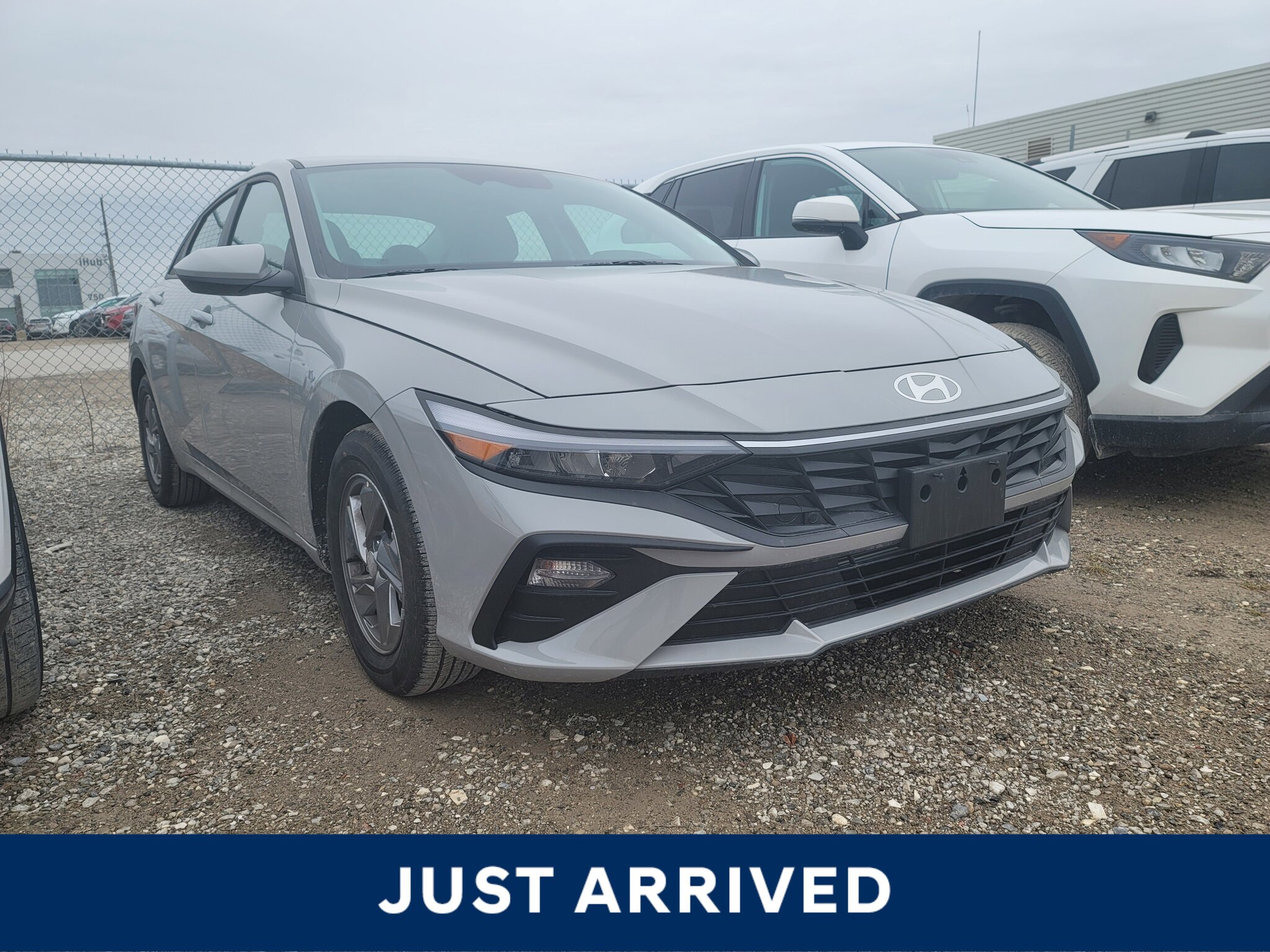 2024 Hyundai Elantra in Guelph, ON | Guelph Hyundai - KMHLM4DG2RU675673