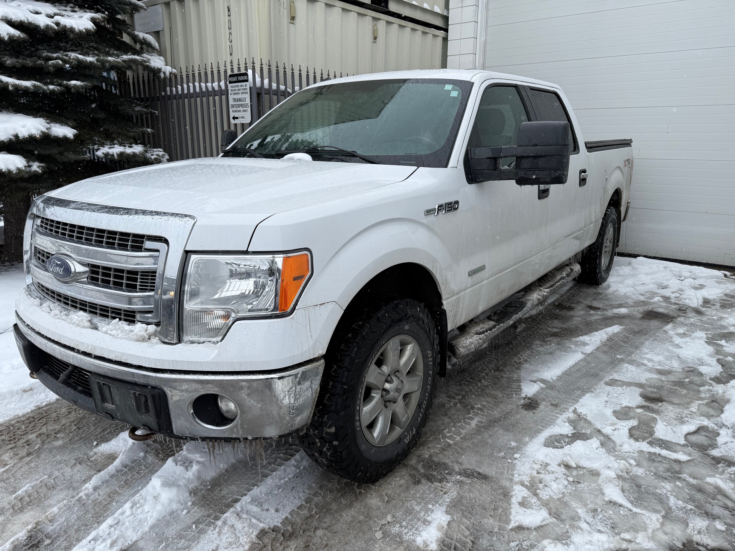 2013 Ford F-150 4WD SuperCrew 145  XLT