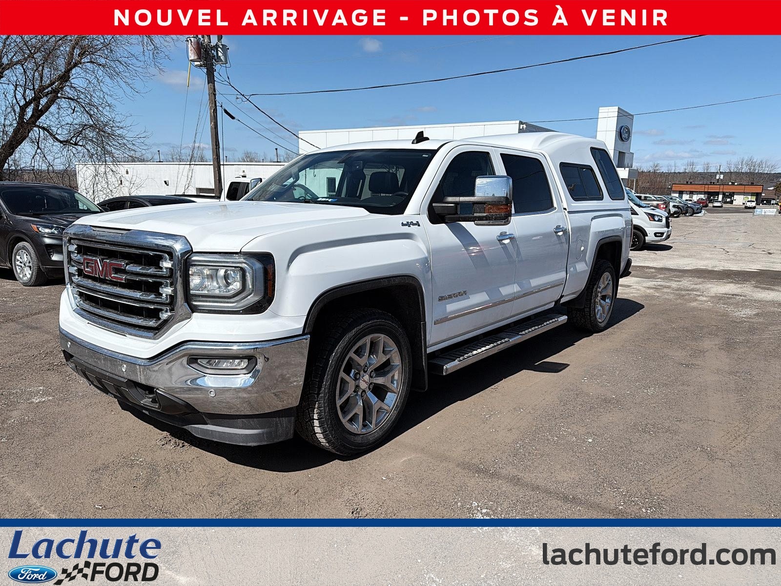 2017 GMC Sierra 1500 4X4  CrewCab  SLT TOIT / CUIR / GPS / BOITE LEER !