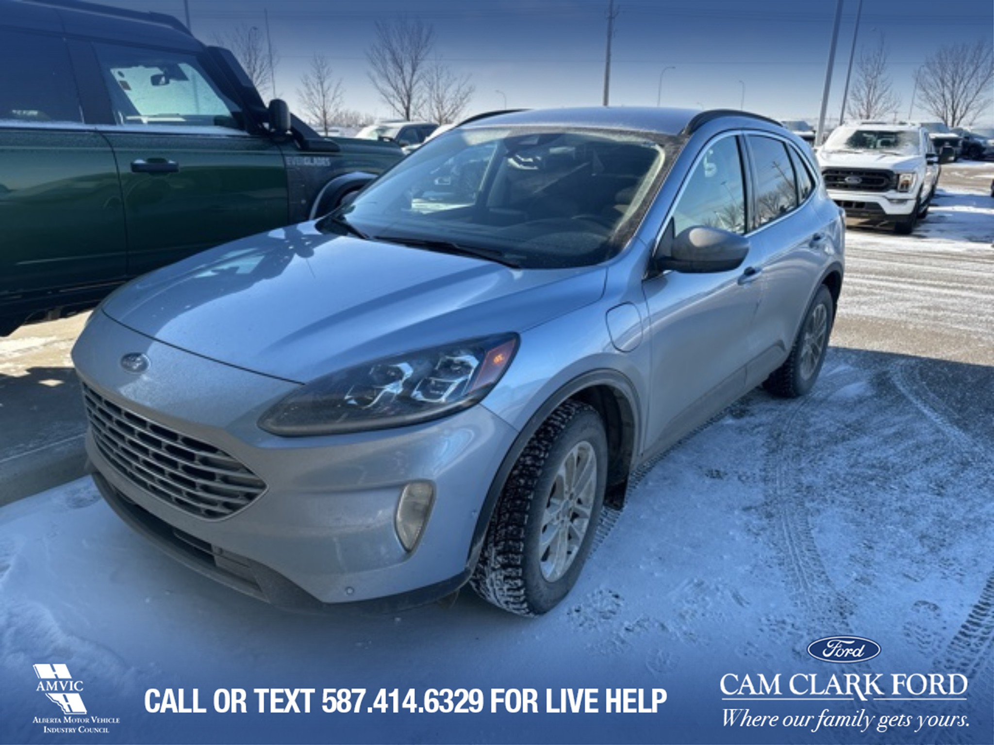 2022 Ford Escape Titanium HEADS UP DISPLAY | TOW PKG | HEATED WHEEL