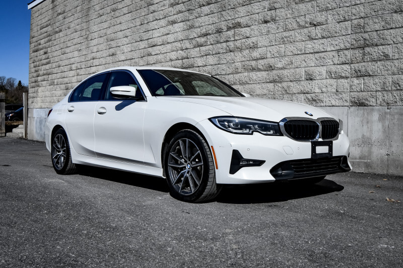 2022 BMW 3 Series 330i xDrive  - Sunroof -  Heated Seats - $223 B/W