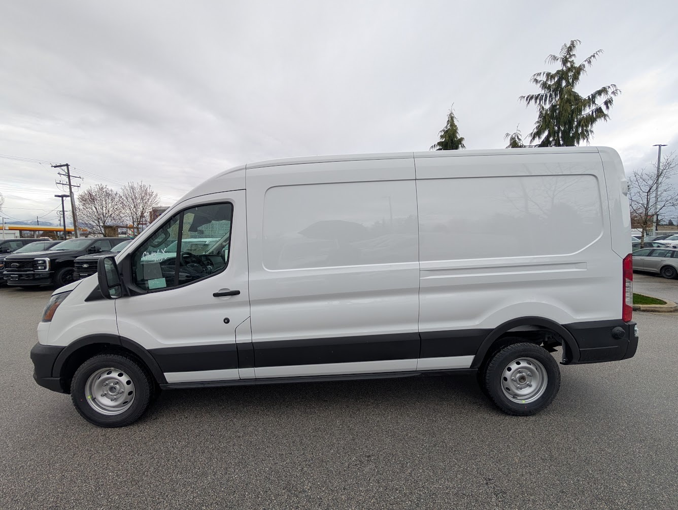 2025 Ford Transit Van 350 MR RWD - 253 Degree Opening, Reverse Sensing