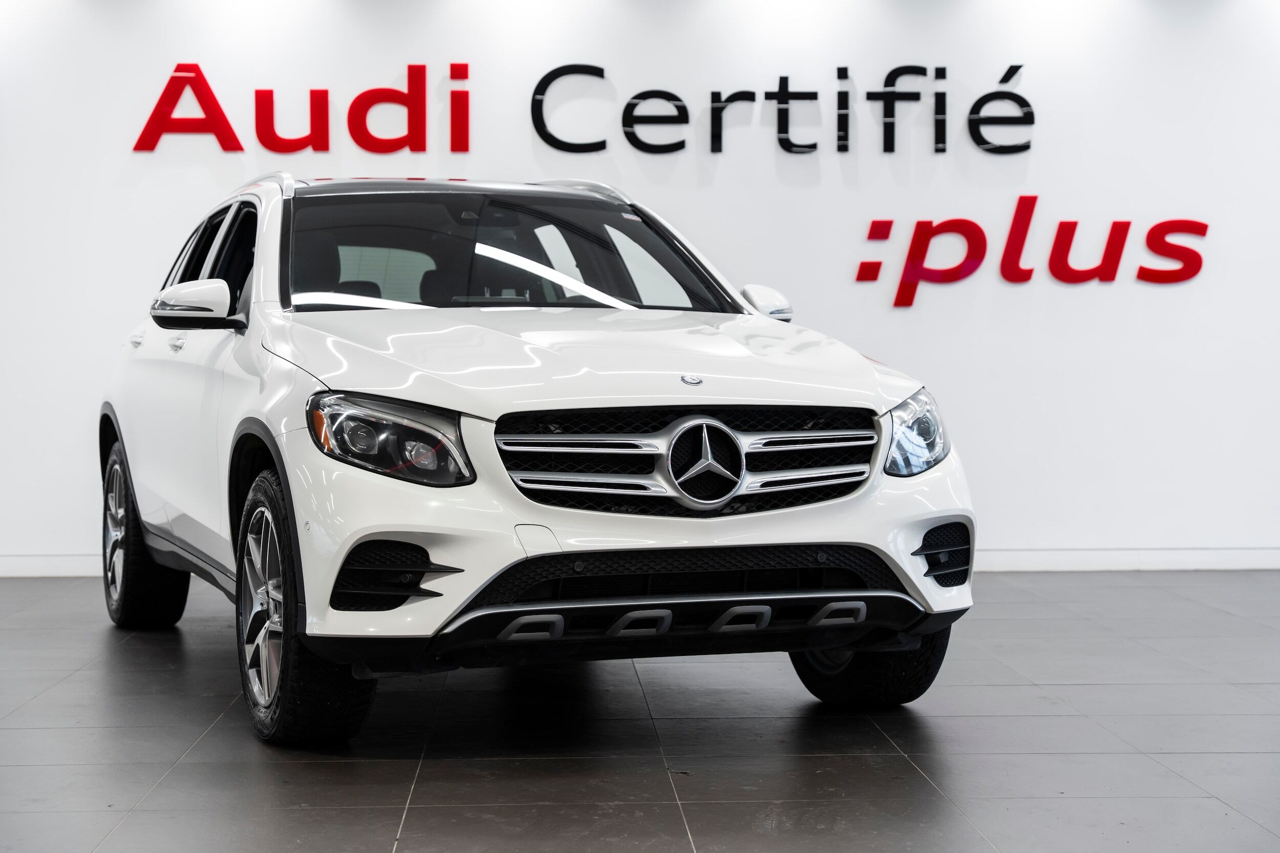 2017 Mercedes-Benz GLC300 4MATIC