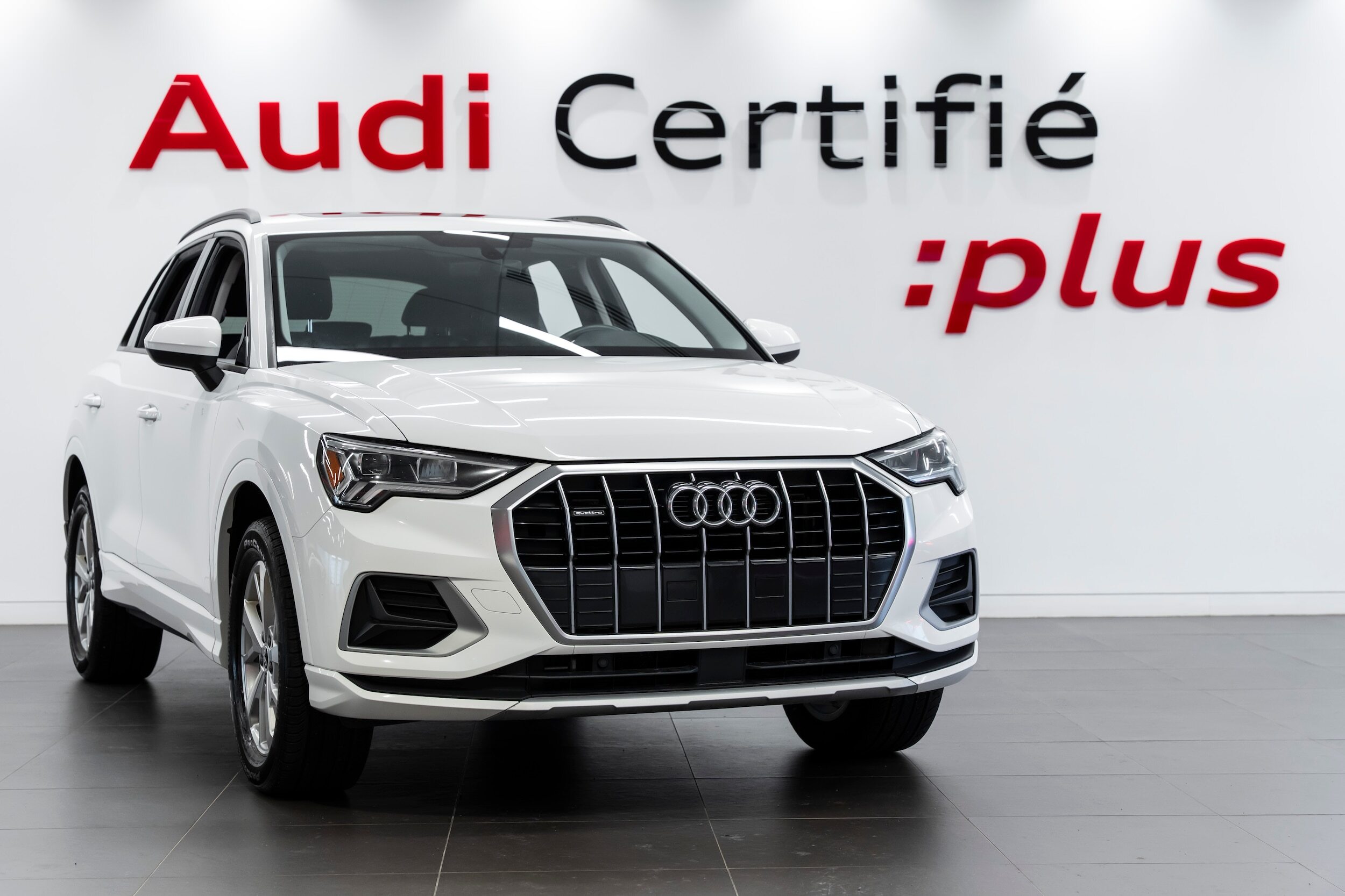 2022 Audi Q3 45 Komfort