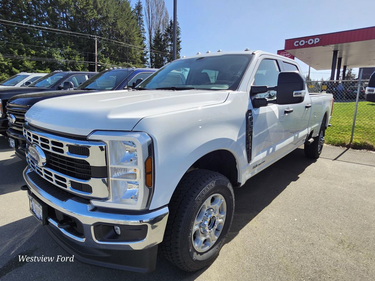 2025 Ford F-350 XLT 4X4 6.7L 8FT BOX FX4 OFF ROAD CAMPER PACKAGE