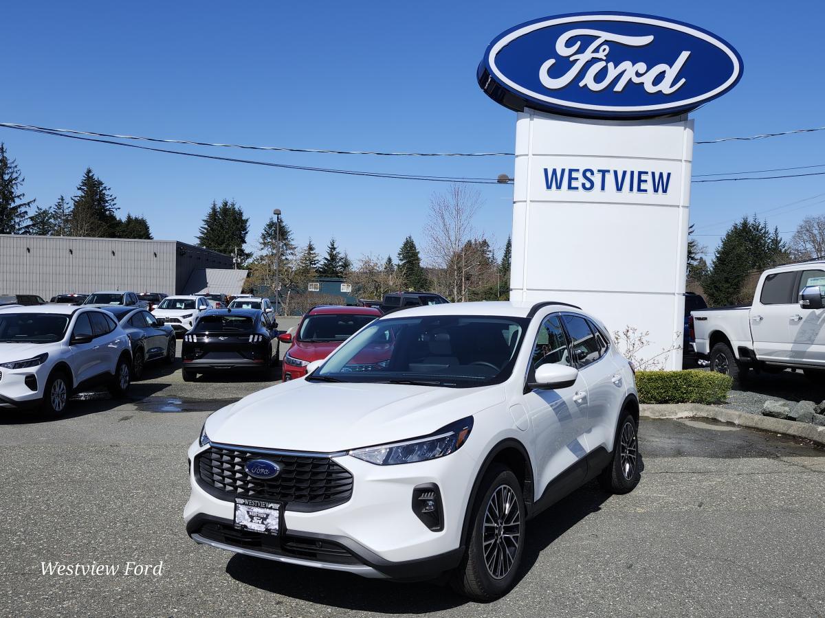 2025 Ford Escape PHEV WITH TOW PACKAGE