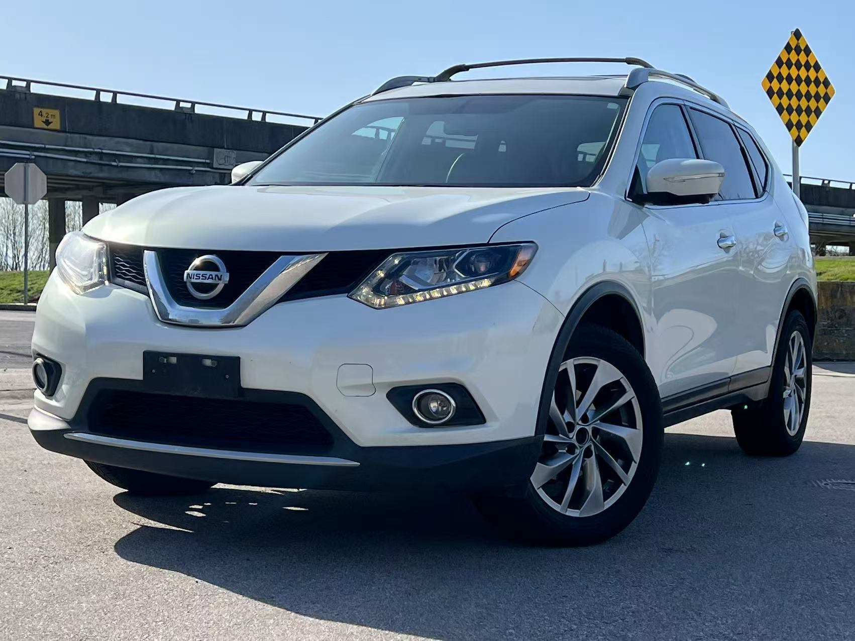 2014 Nissan Rogue AWD SL/ CLEAN TITLE/ BC LOCAL/ NAVI