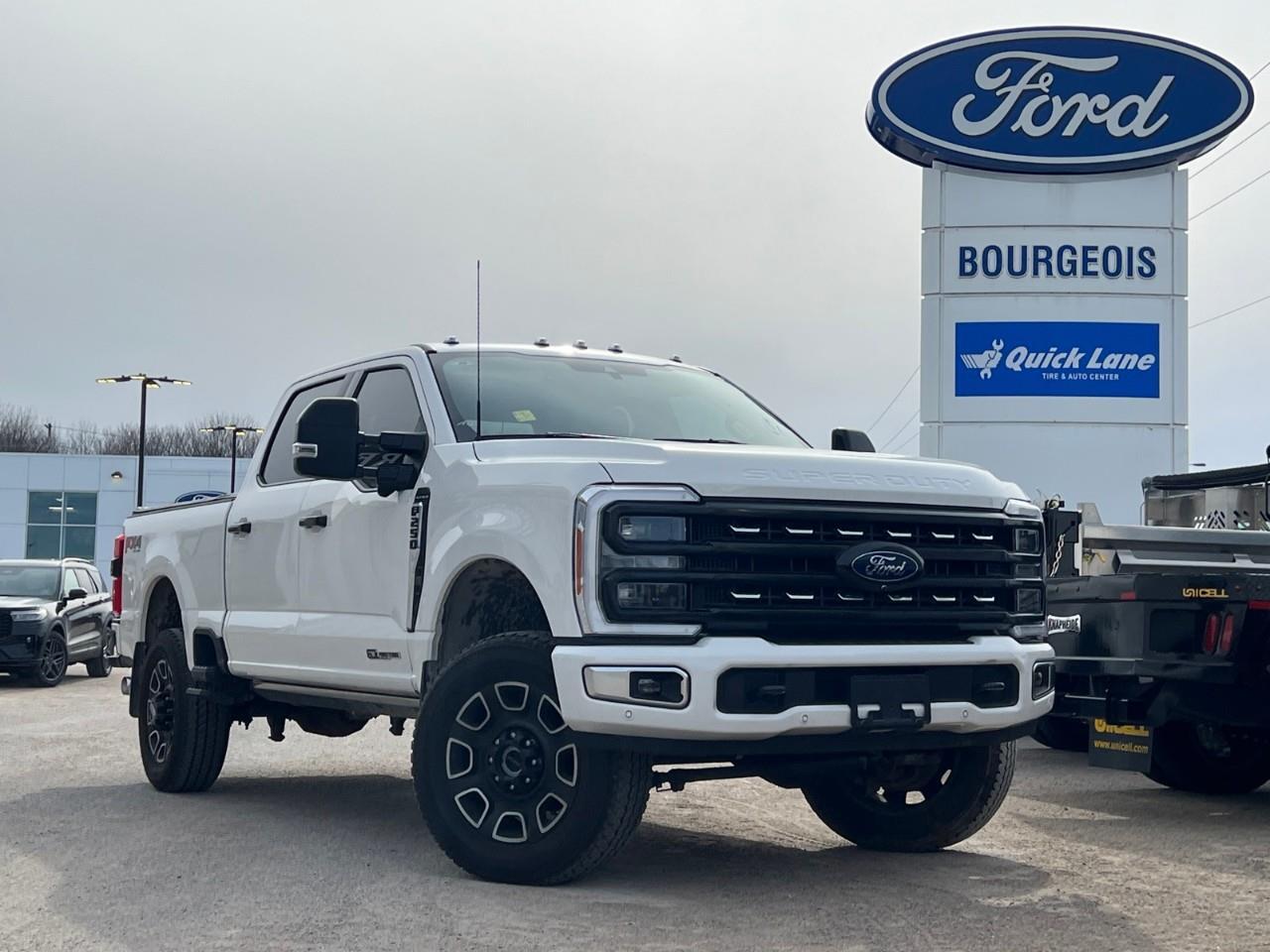 2023 Ford F-250 Platinum *703A, CREWCAB, 6.7L DIESEL V8*
