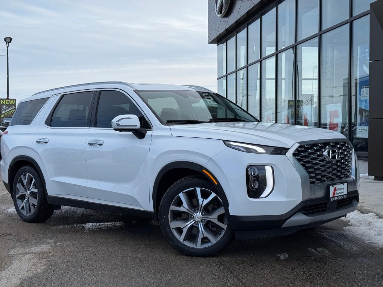 2021 Hyundai Palisade Luxury 7 Passenger H/C Leather Seats, Sunroof, Cap