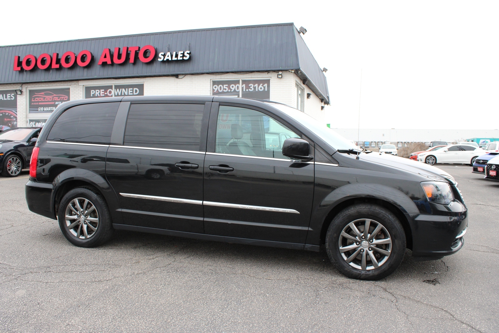 2015 Chrysler Town & Country S | ACCIDENT FREE | NAVI | LEATHER | CAMERA | SAFE