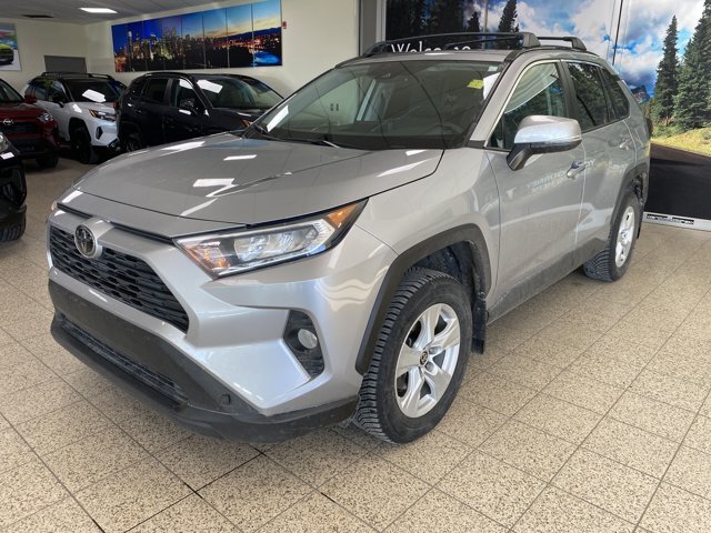 2021 Toyota RAV4 XLE AWD | Roof Cross Bars | Sunroof | Rem Start