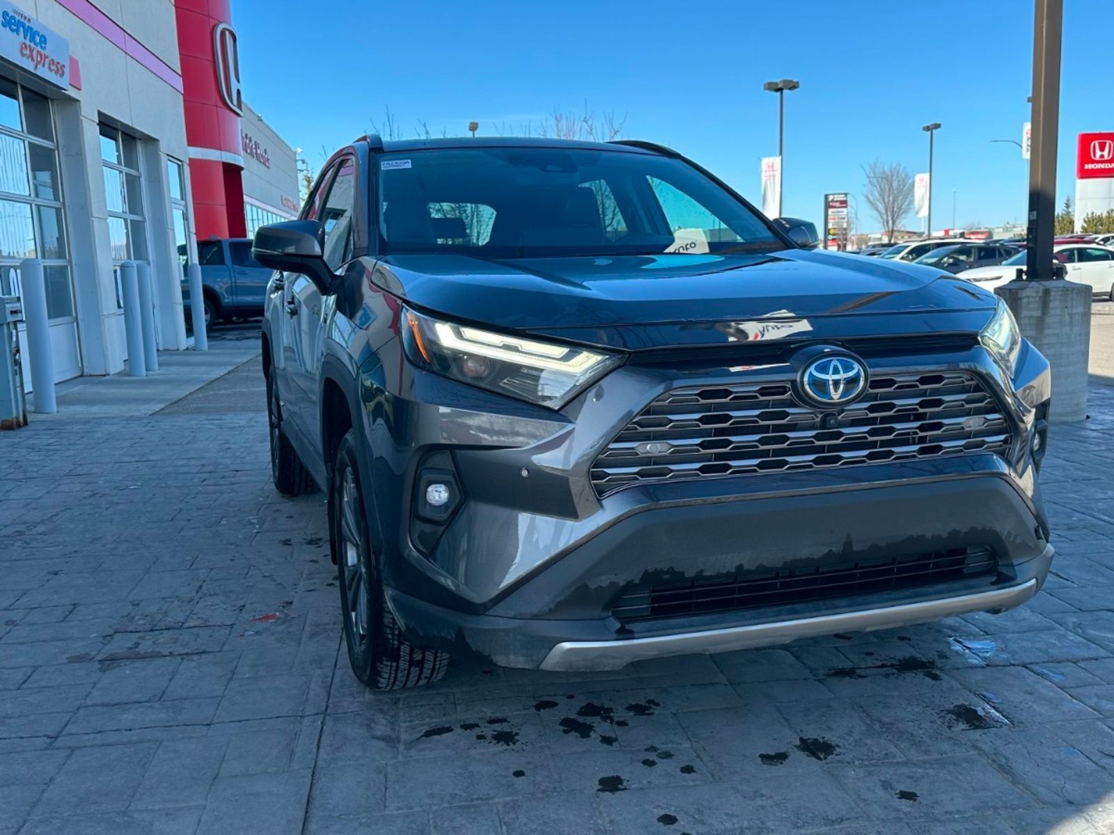 2023 Toyota RAV4 Limited: Hybrid, No Accidents, Local Vehicle, Full