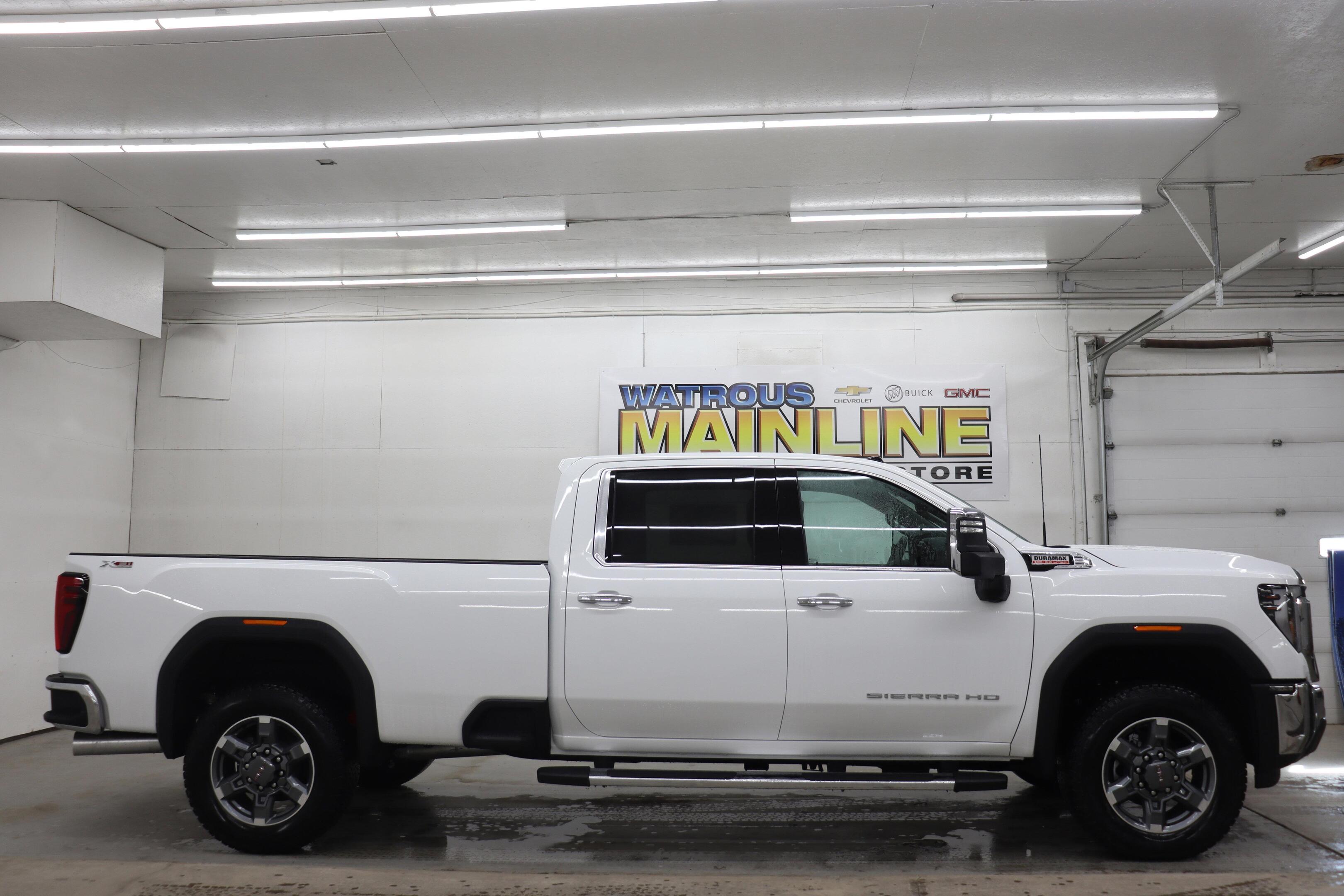 2025 GMC Sierra 3500HD SLT