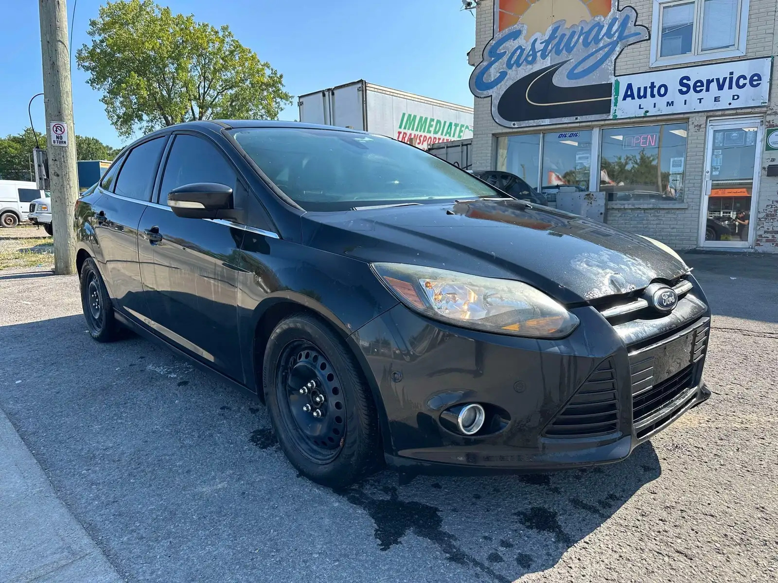 2012 Ford Focus 4dr Sdn Titanium