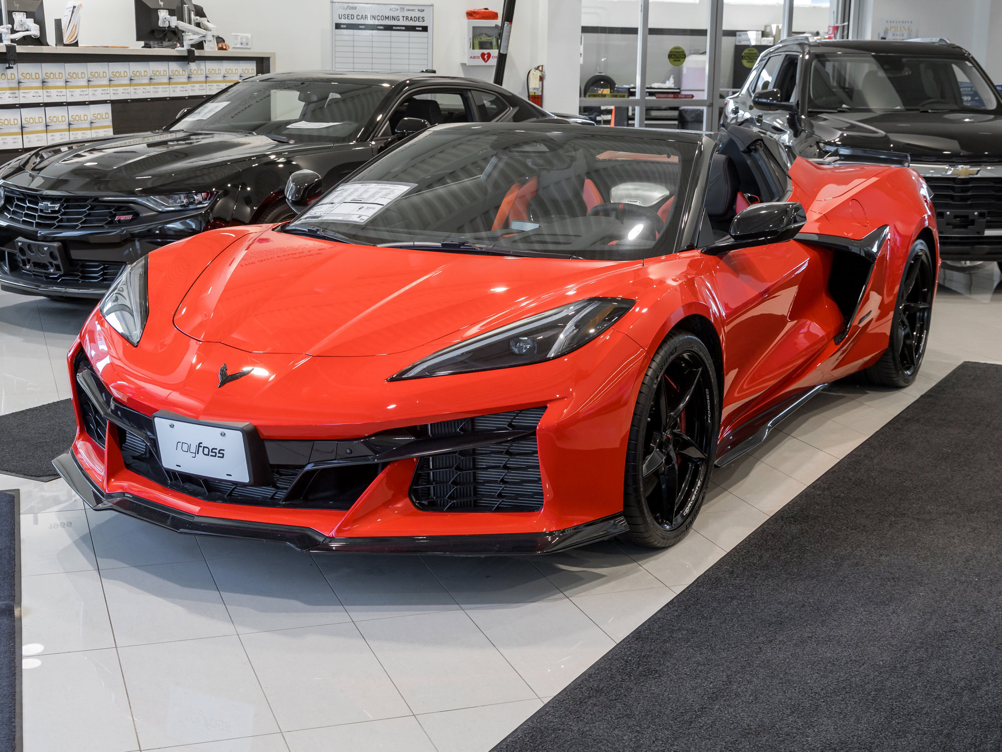 2025 Chevrolet Corvette 2dr E-Ray Conv w-2LZ