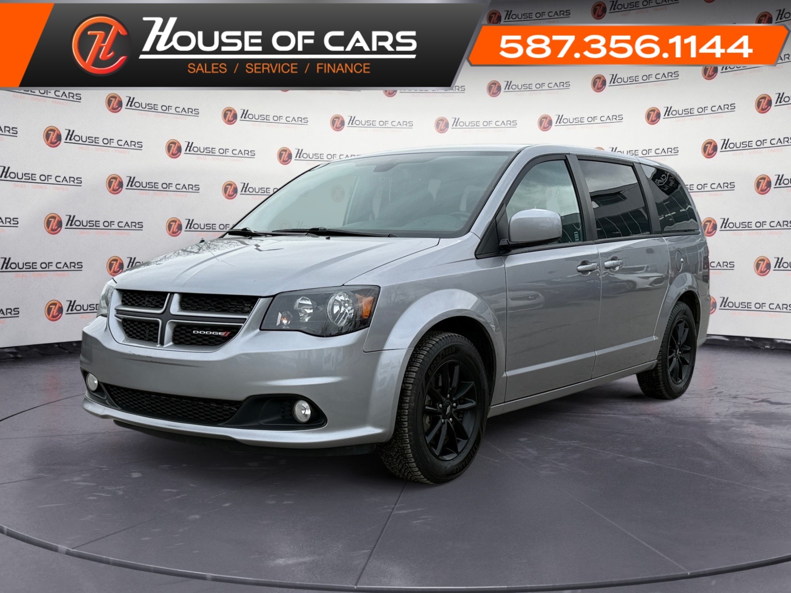 2020 Dodge Grand Caravan GT / 7 Passenger / Leather / Captain Chairs