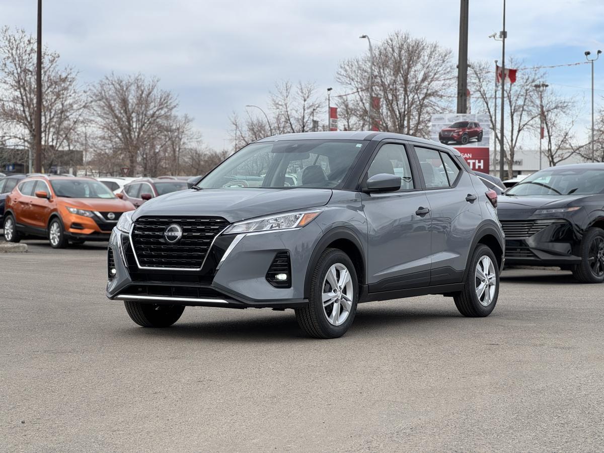 2025 Nissan Kicks Play S Fwd