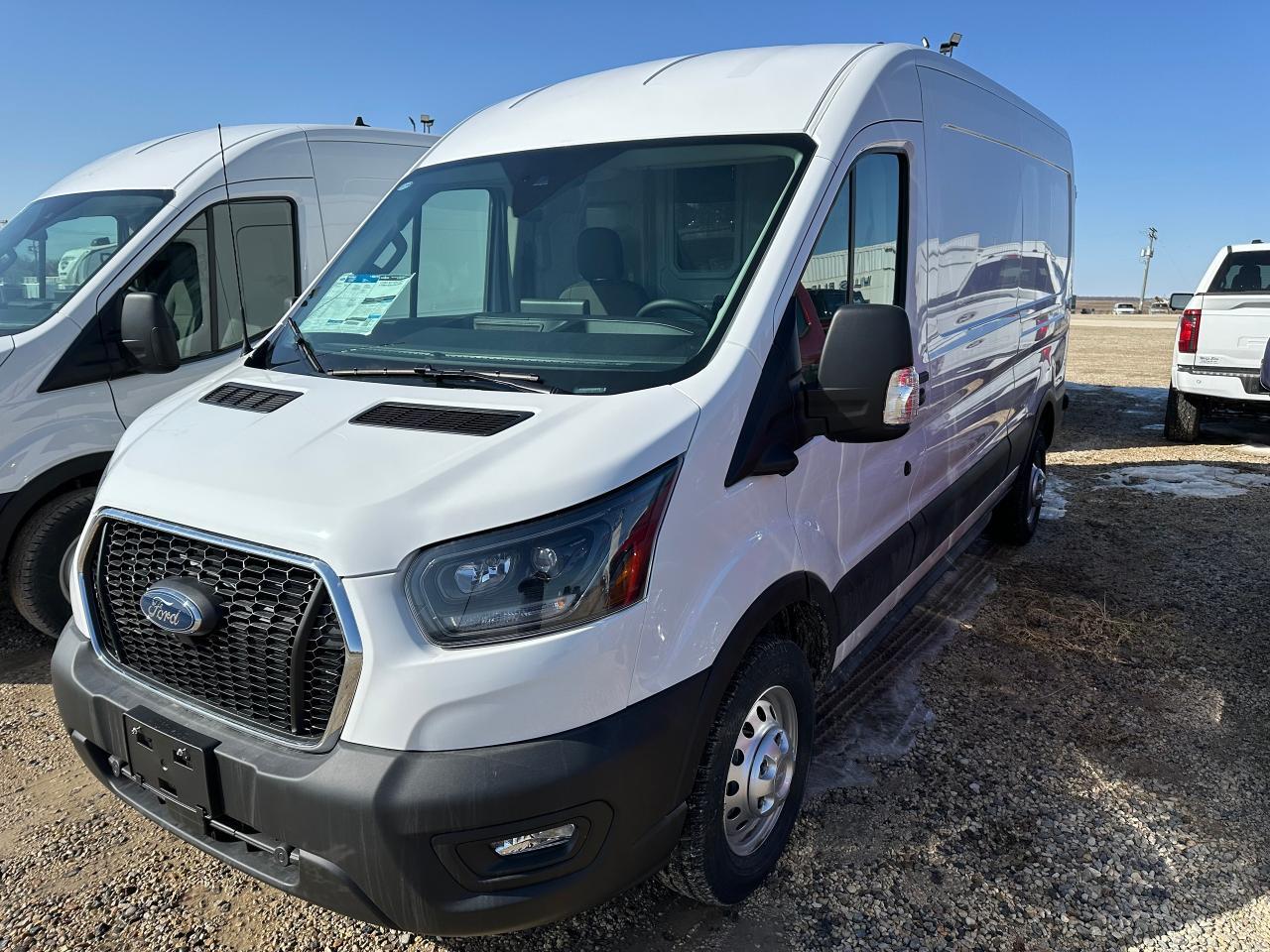 2025 Ford Transit Cargo Van BASE T-250 148 Med Rf 9070 GVWR AWD 101A