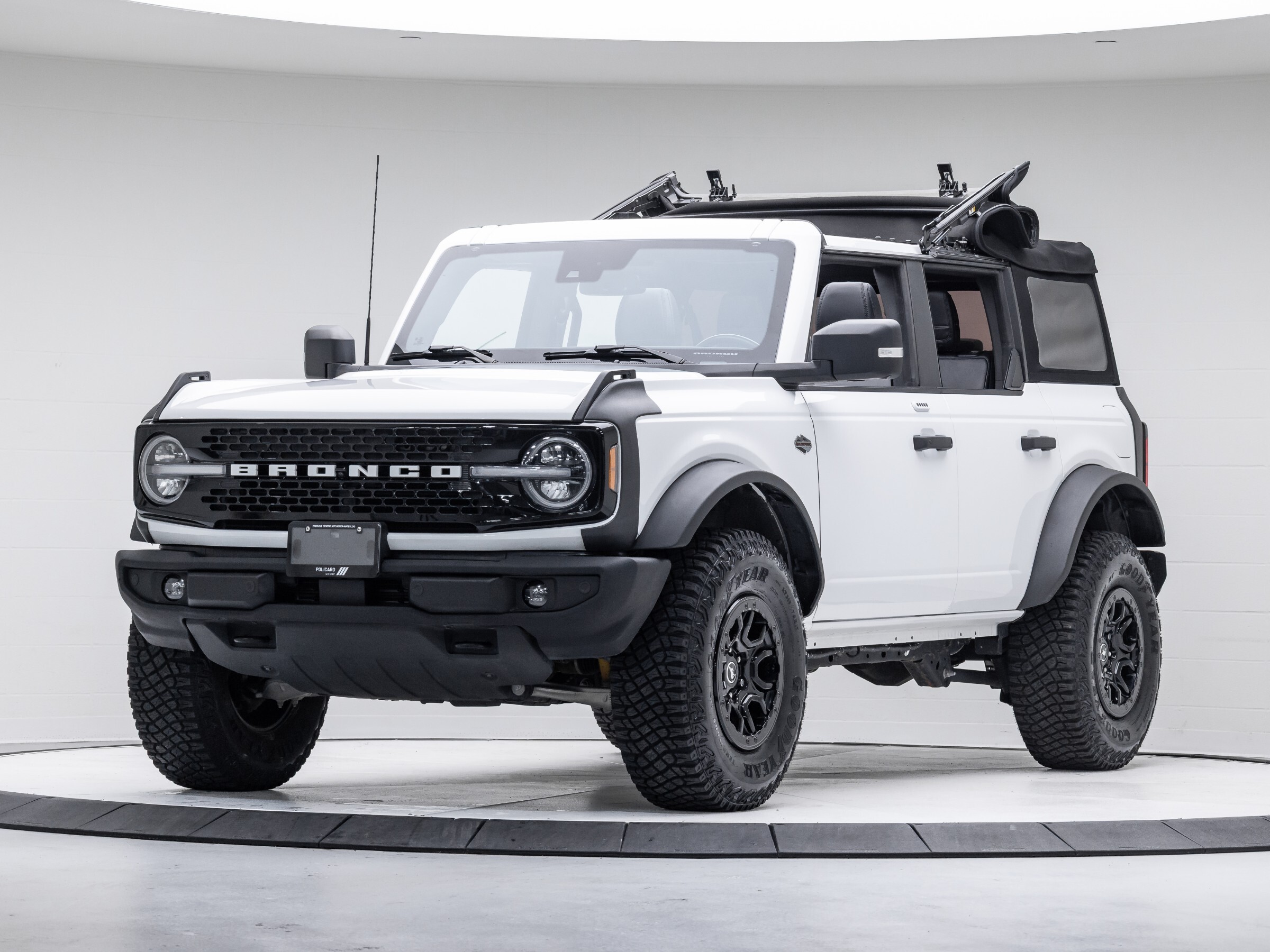 2022 Ford Bronco One Owner, Clean Carfax, Sasquatch Package