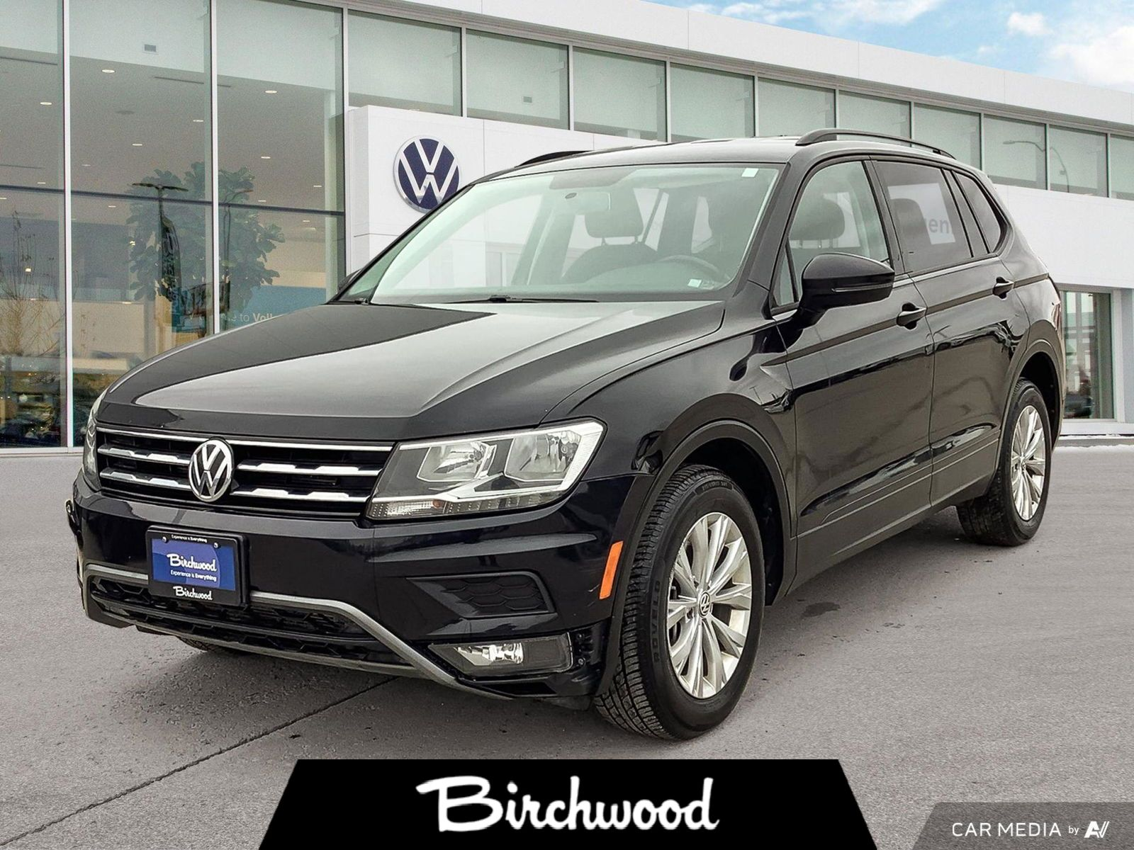 2018 Volkswagen Tiguan Trendline AWD | One Owner