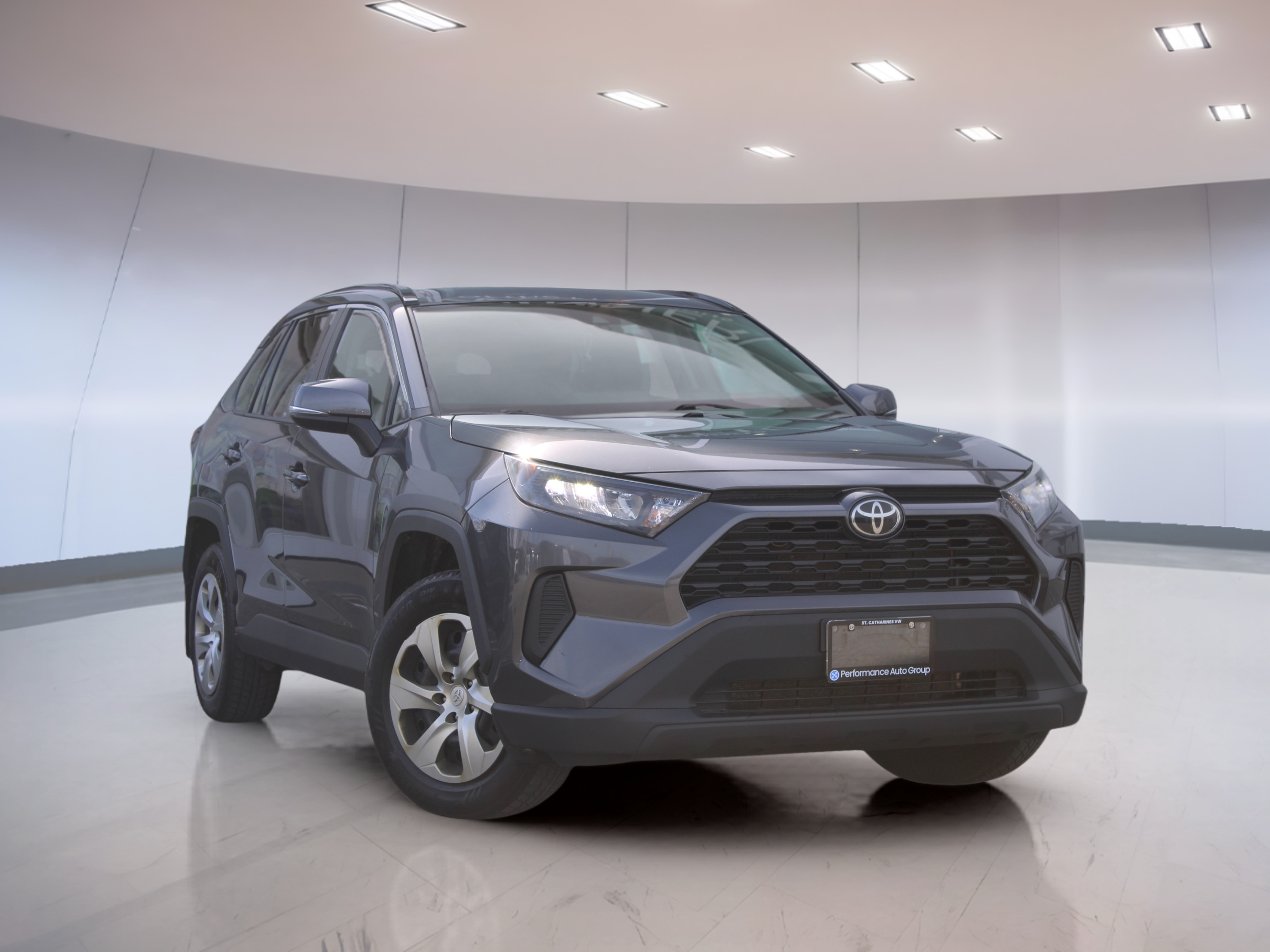 2019 Toyota RAV4 FWD | LE | EXTREMELY EFFICEINT 