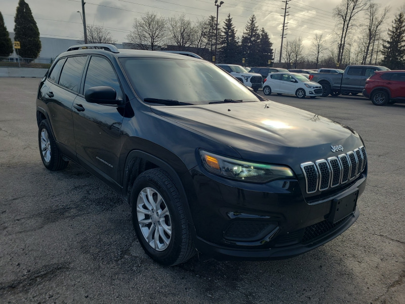 2019 Jeep Cherokee Sport