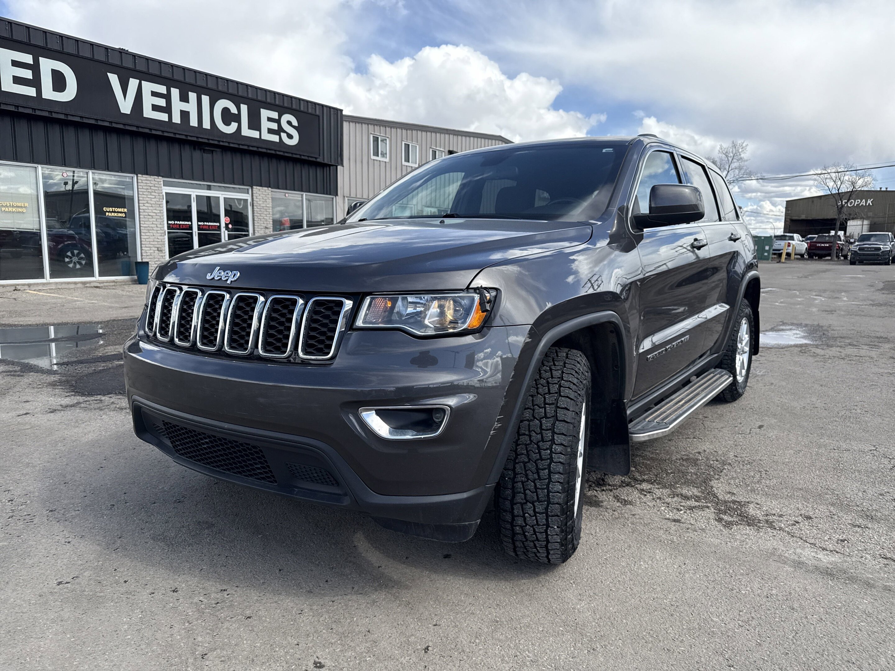 2019 Jeep Grand Cherokee Laredo E