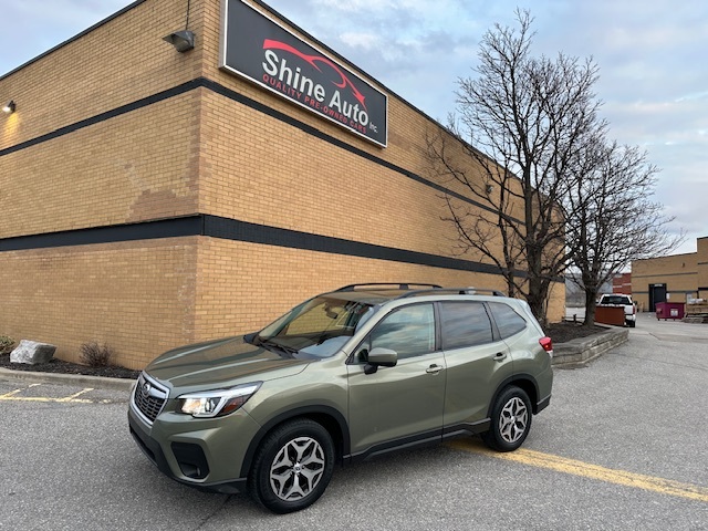 2020 Subaru Forester 2.5i Touring/Pano Roof/back up cam/Certified 