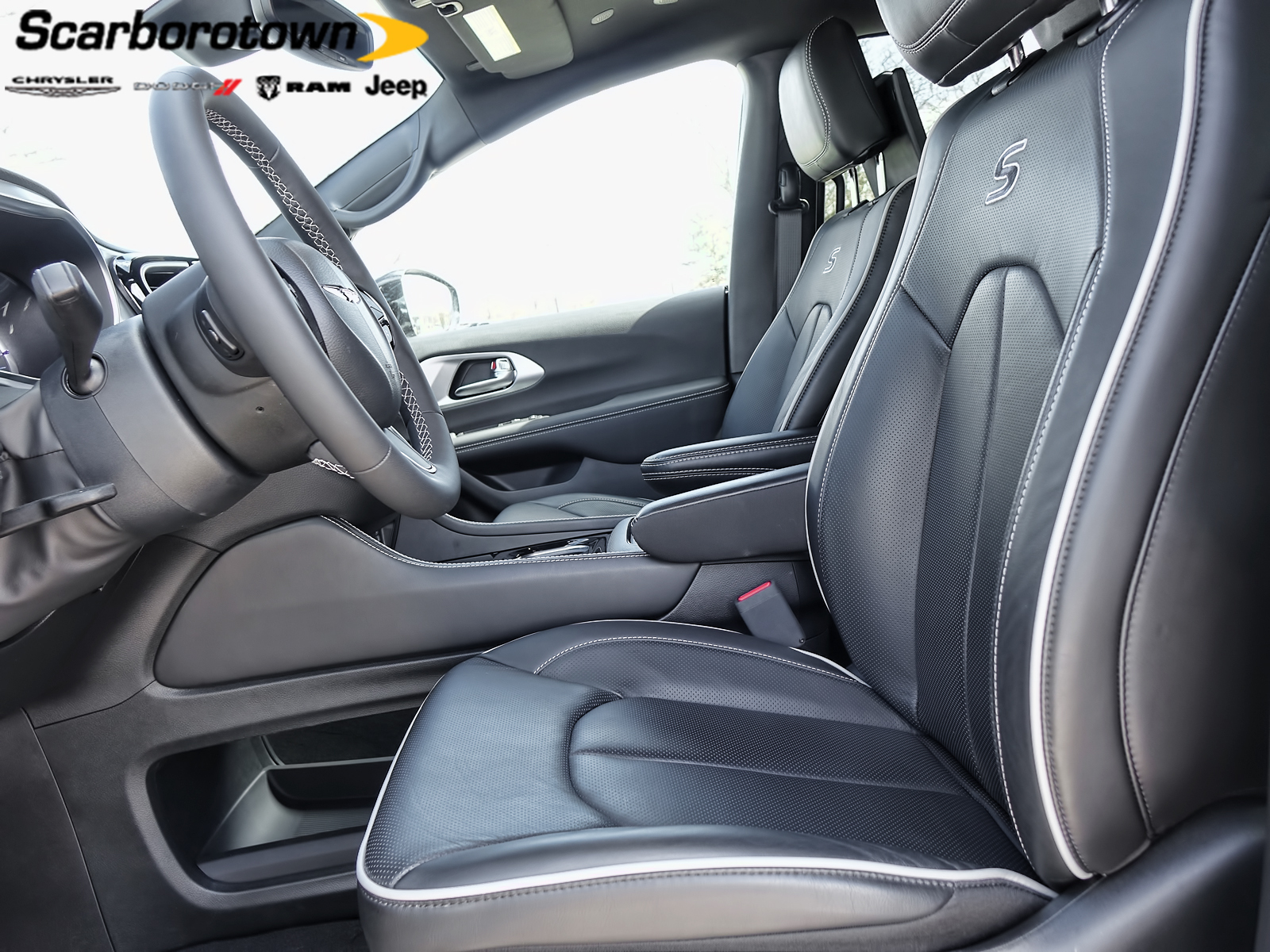 2025 Chrysler Pacifica Hybrid