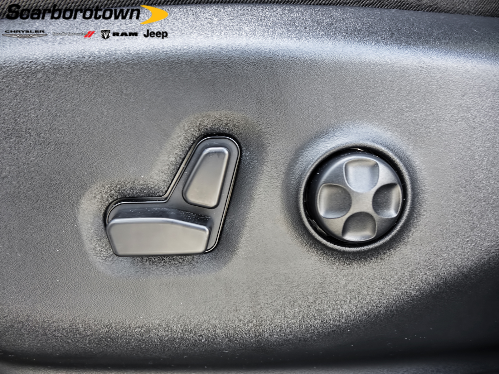 2025 Chrysler Pacifica Hybrid