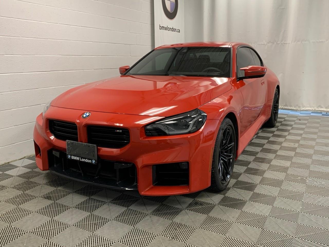 2024 BMW M2 453 HP | 6- SPEED | CARBON FIBRE | PREMIUM PKG