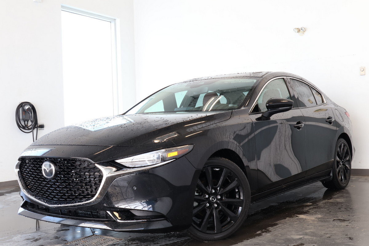 2023 Mazda Mazda3 GT LEATHER INTERIOR + HEATED SEATS + CARPLAY + BOS
