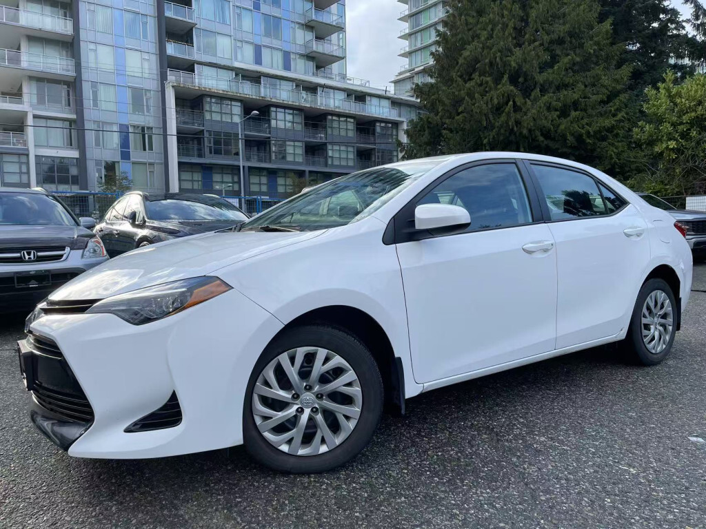 2018 Toyota Corolla LE 4dr Sedan CVT