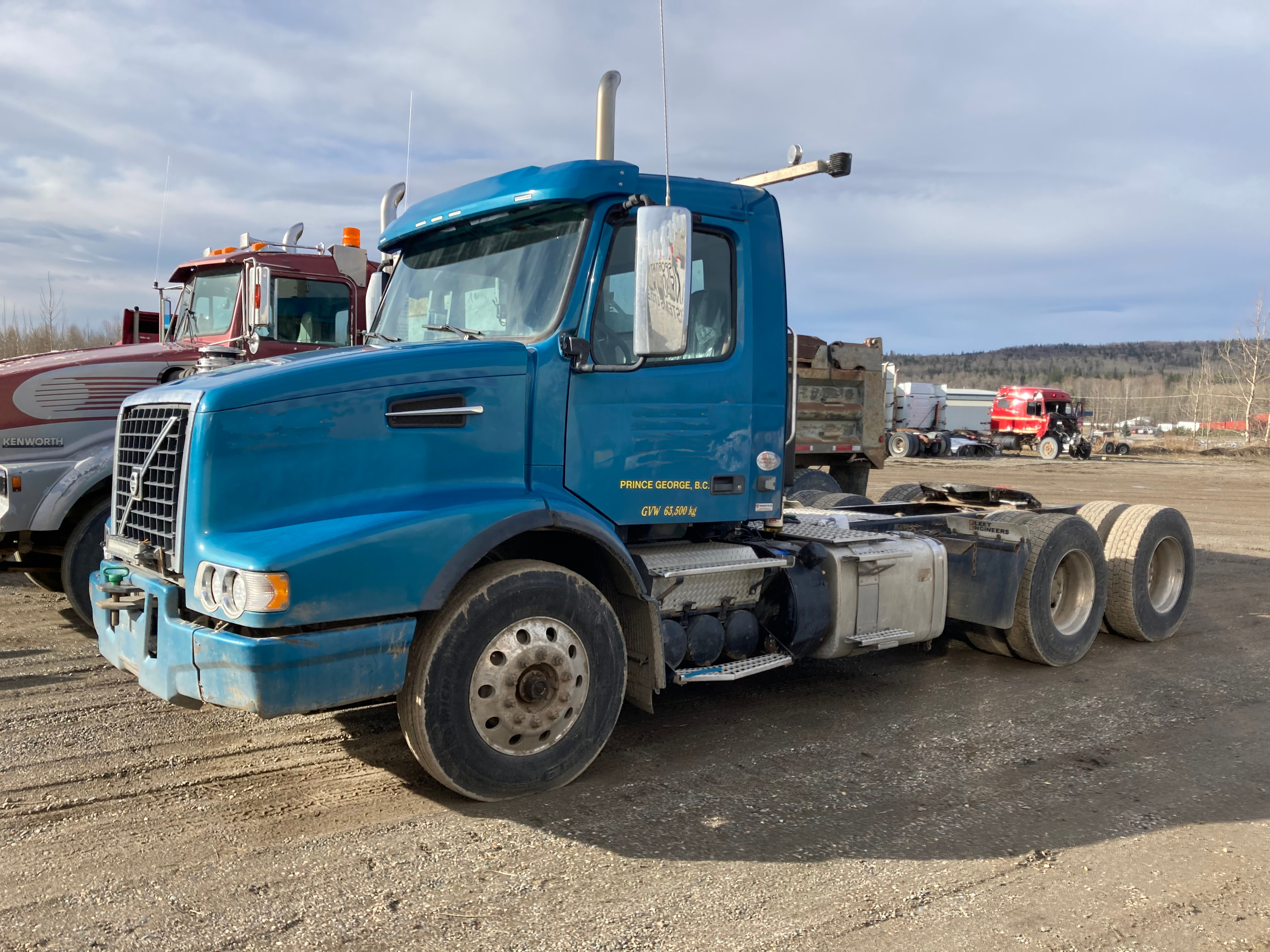 2020 Volvo VHD64BT300 